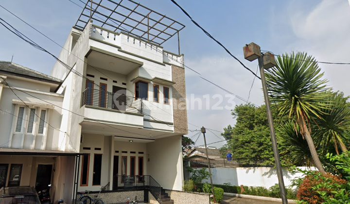 Pondok Labu - 3 Km ke Stasiun MRT - Rumah 3 LT Townhouse - Jalan 2 Mobil