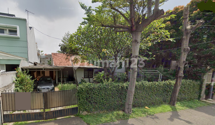 CIPETE - RUMAH TUA TOWNHOUSE - LINGKUNGAN PREMIUM - JALAN 2 MOBIL -- 800 MTR KE MRT