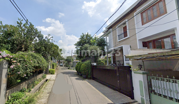 Cilandak - 450 Mtr ke Stasiun MRT - Rumah 3 LT Komplek -Lingkungan Premium - Jalan 2 Mobil 2