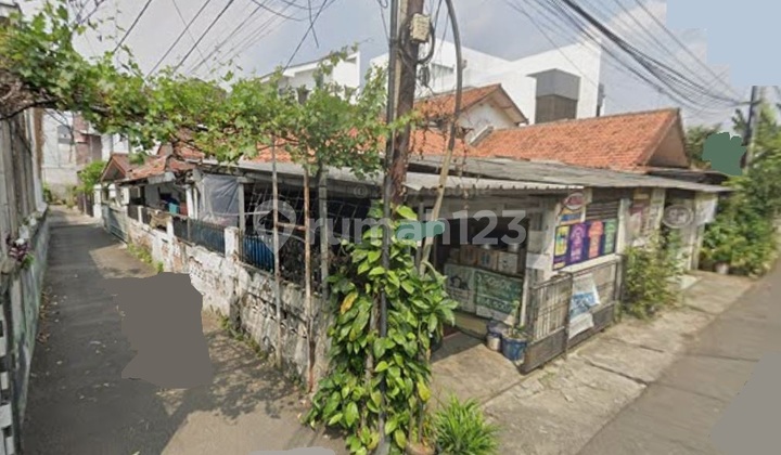Cilandak - 800 Mtr ke Stasiun MRT - Rumah Tua Hook - Jalan 2 Mobil - Lingkungan Bagus Cilandak - 800 Mtr ke Stasiun MRT - Rumah Tua Hook - Jalan 2 Mobil - Lingkungan Bagus