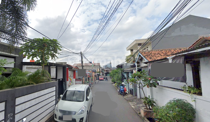 Cipete Utara - 1 KM ke Stasiun MRT - Rumah Siap Huni 1 LT - Jalan 2 Mobil 2