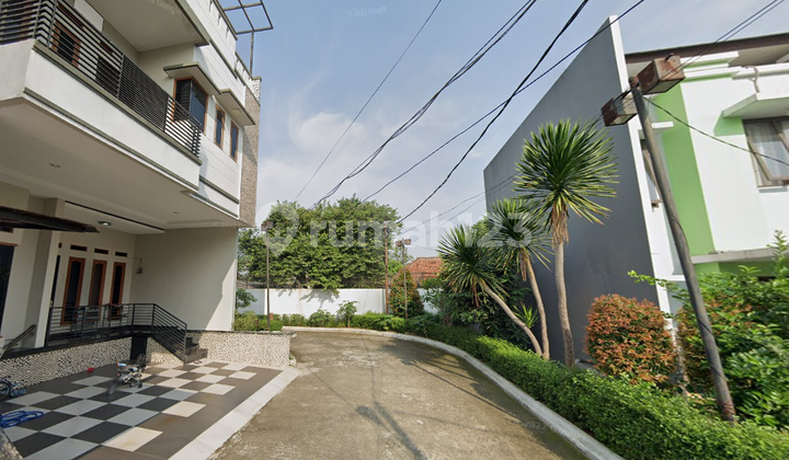 Pondok Labu - 3 Km ke Stasiun MRT - Rumah 3 LT Townhouse - Jalan 2 Mobil 2