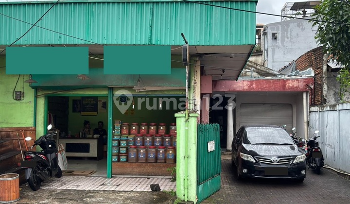 Cipulir - 1 Km ke Stasiun KRL - Kost 18 Kamar - Jalan 2 Mobil - Dekat Halte Transjkt Cipulir - 1 Km ke Stasiun KRL - Kost 18 Kamar - Jalan 2 Mobil - Dekat Halte Transjkt