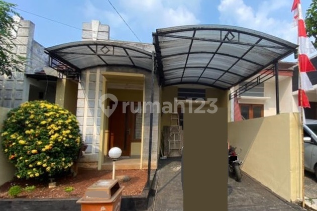 Cinere Meruyung - 1 Km to Toll Gate - Cluster House - Ready to Occupy - Two-Car Road 2