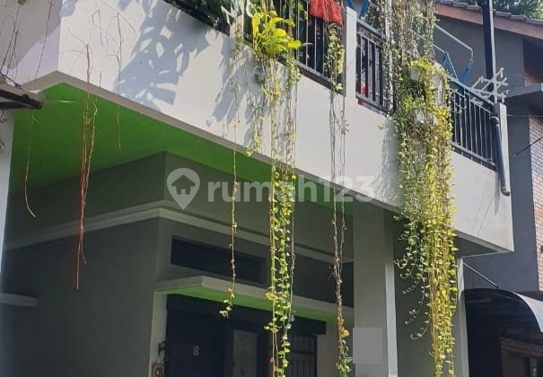 Cirendeu - Murah - Rumah 2 LT Townhouse - Jalan 2 Mobil - 3 KM ke Tol 2