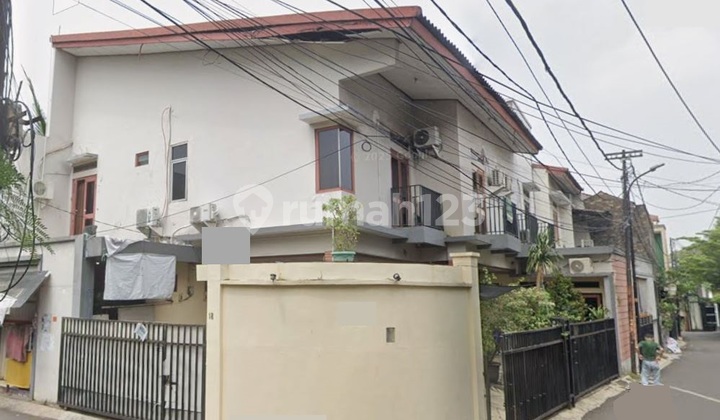Kemang Ampera - House & Boarding with 13 Rooms - Fully Rented - 2-Car Road - Premium Neighborhood 2