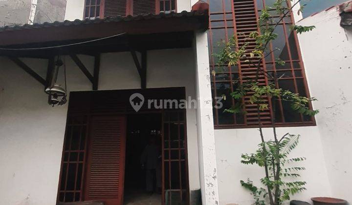 Cilandak 200 Mtr Ke Stasiun Mrt Cipete Rumah Tua 2 Lt Townhouse Jalan 2 Mobil  1