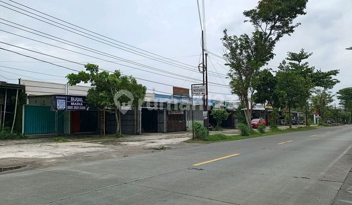 Cheap Shop House on Main Road Side