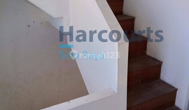 Ruko siap pakai 3 lantai lokaai deket slamet riyadi solo 3