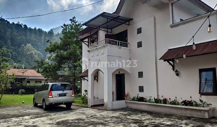 Villa adem dan nyaman di sekipan tawangmangu 2