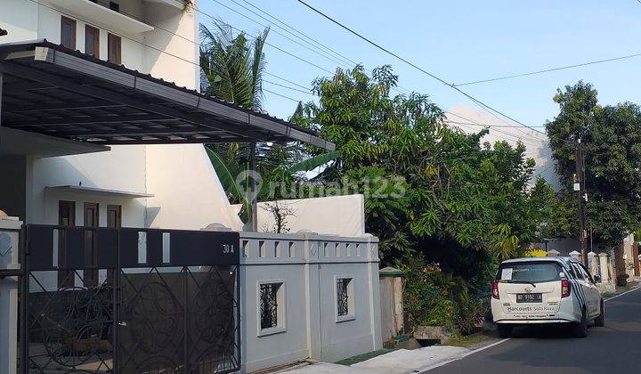 Rumah 2 lantai tengah kota 1