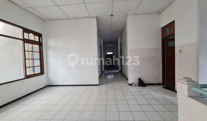 Rumah hitung tanah lokasi strategis dekat jalan slamet riyadi 15