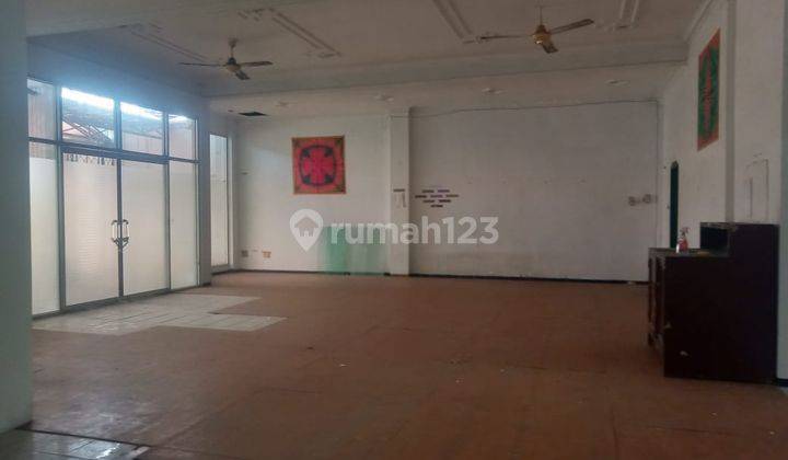 Rumah/bangunan cocok untuk kantor dan tempat usaha  2