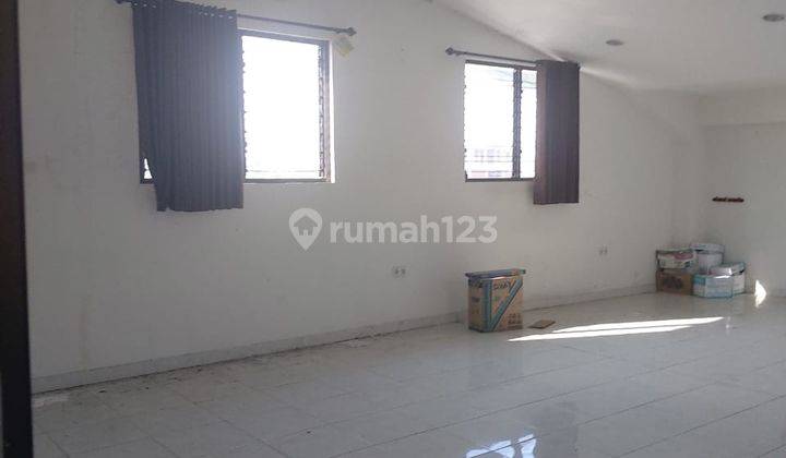 Gudang bagus siap pakai di kawasan pergudangan 4