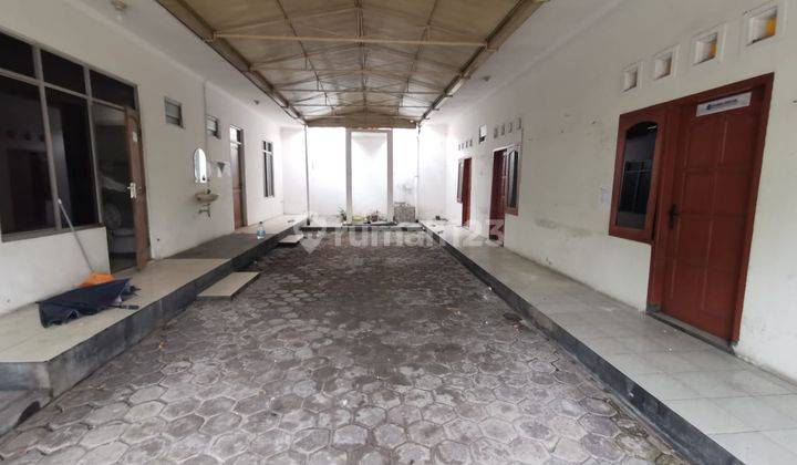 Ruang usaha eks kantor 4