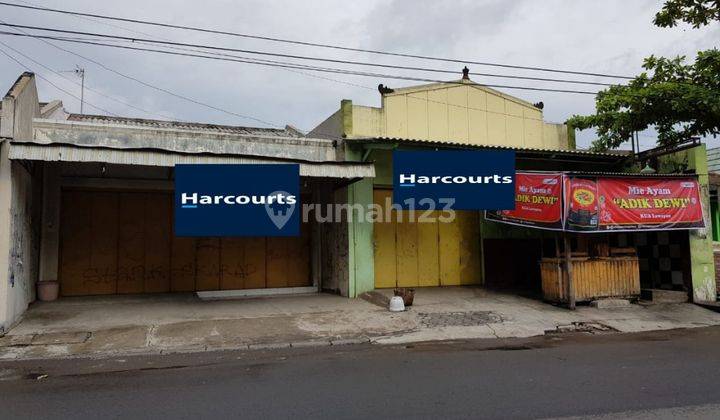 Rumah hitung tanah strategis di jalan agus salim laweyan solo 1