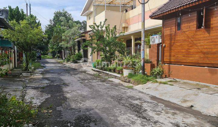 Rumah bagus minimalis di perum fajar indah solo 1