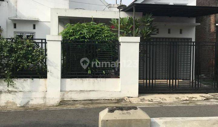 Rumah siap huni tengah kota 1