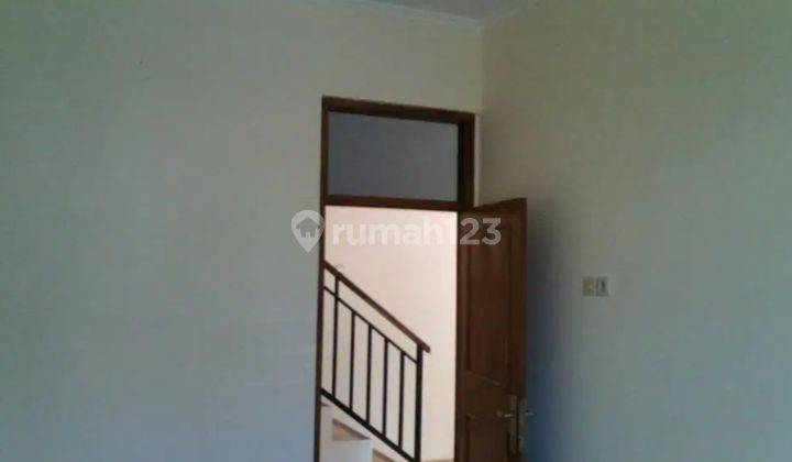 Rumah siap huni dalam cluster elite 10