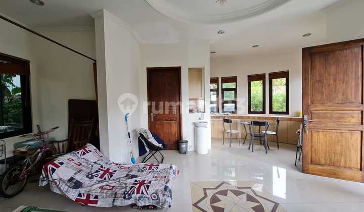 Villa exclusive dan unik di tawangmangu 7
