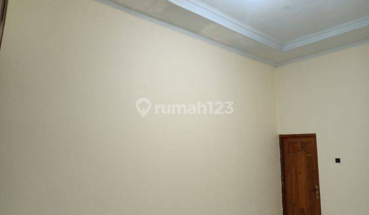 Rumah luas tengah kota dekat gor manahan 8
