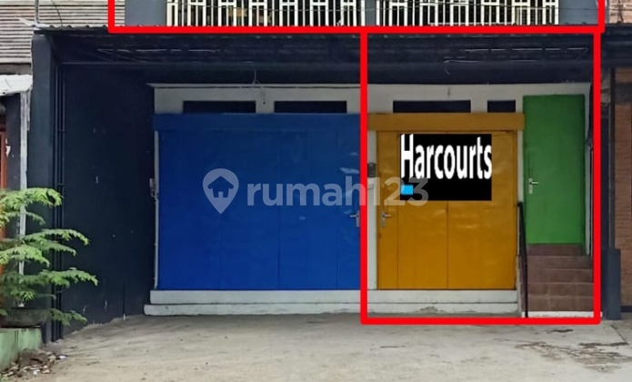ruko 1,5 lantai siap pakai di pinggir jalan raya utama di Kartosuro, Solo.
 1