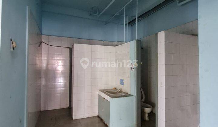 Gedung super strategis di jantung kota lokasi premium dan ramai untuk bisnis dan perkantoran, 19