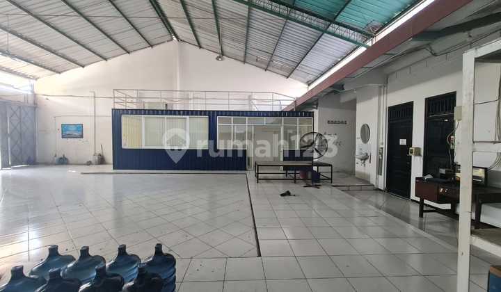 Gudang strategis siap huni 6
