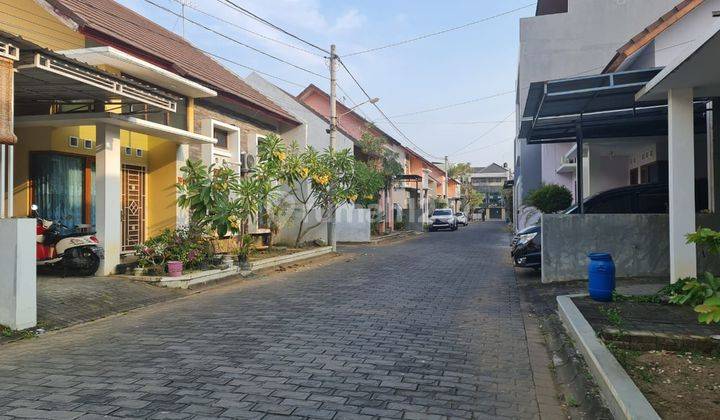 Rumah bagus bersih siap pakai di cluster solo baru 2