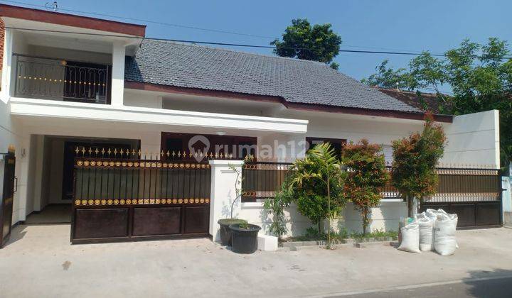 Rumah Bagus Baru Strategis di area tengah Kota Solo 1