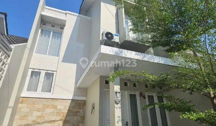 Rumah Bagus Minimalis 2 lt
( Full Furnished ) 1