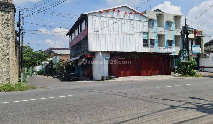 Ruang usaha strategis di jalan raya grogol solo baru 1