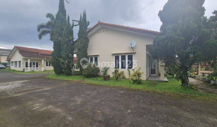 Villa dengan suasana sejuk dan tenang di tawangmangu, kompleks villa 1