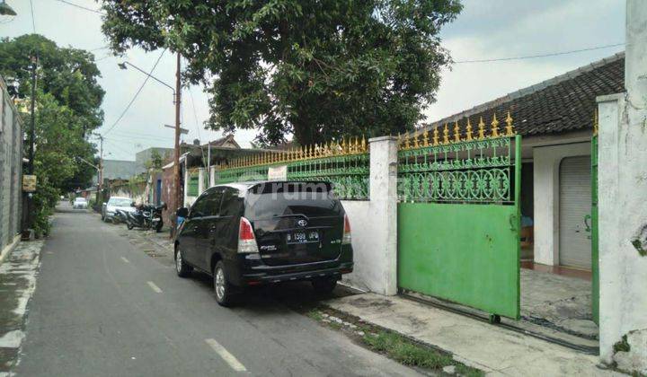 Murah! Rumah hitung Tanah di Tengah Kota Solo 1