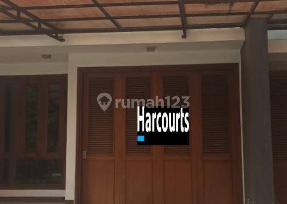 Rumah bagus 2 lantai minimalis modern dalam cluster 2