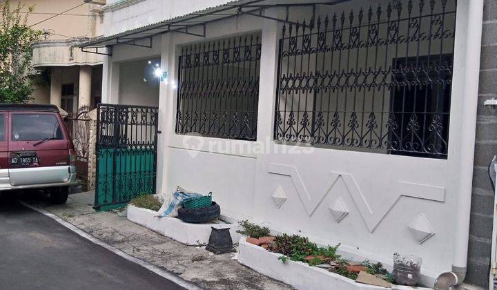 Rumah siap huni dalam perumahan  1