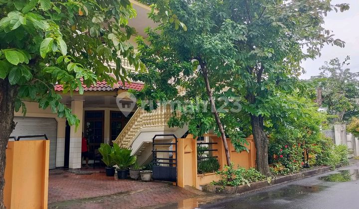 Rumah Full Furnished Vintage 2 Lantai Rumah Full Furnished Vintage 2 Lantai