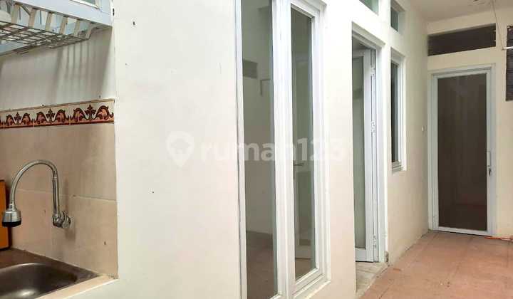 Nice House Ready to Live In the Housing Complex