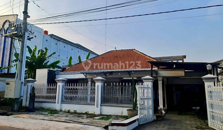 Rumah Besar Dan Luas Cocok Untuk Usaha 1