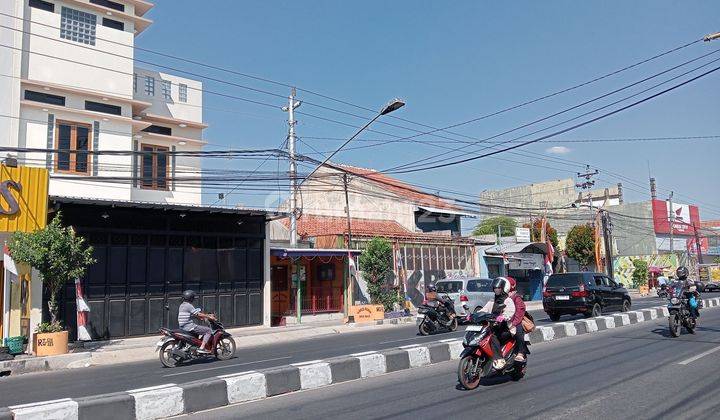 Ruko 3 Lantai di pinggir Jalan Solo Wonogiri  1