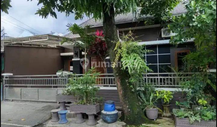 Rumah Bagus Asri Dengan Perabotan Siap Huni 2