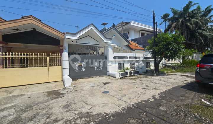 Rumah Bagus Luas Siap Huni Di Kawasan Elite Solo Baru,