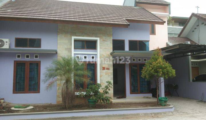 Rumah Bagus Minimalis (semi Furnished) Dalam Cluster Solo Baru 1