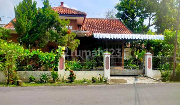 Rumah Etnik Nyaman Siap Huni 1