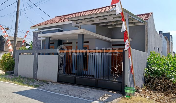 Nice New House Ready to Live In Nice New House Ready to Live In