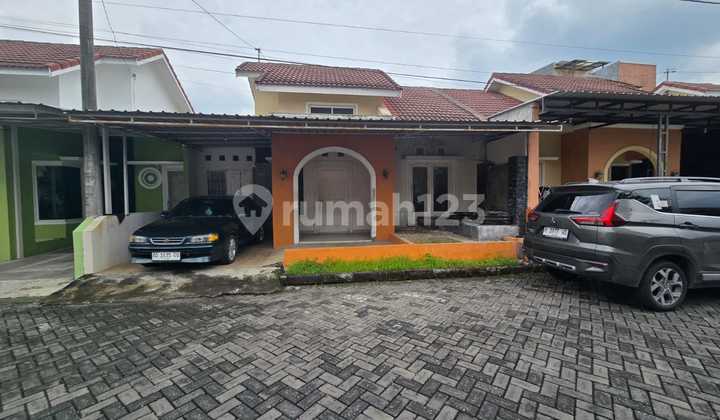 Rumah Murah Siap Huni Cluster Elite di Gentan Solo