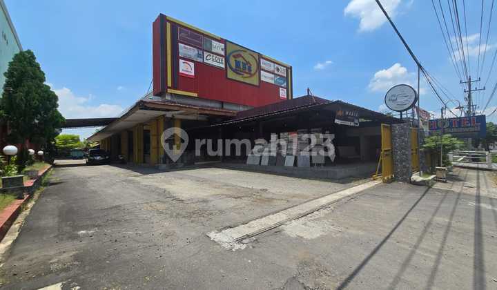 Dijual Tanah Bonus Bangunan Eks Toko Bangunan Strategis Di Jalan Raya Sukowati Sragen, Cocok Untuk Area Komersial. Dijual Tanah Bonus Bangunan Eks Toko Bangunan Strategis Di Jalan Raya Sukowati Sragen, Cocok Untuk Area Komersial.