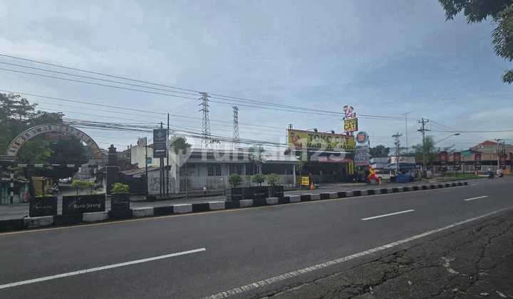 Super Strategic Land Near Slamet Riyadi and Adi Sucipto Solo Super Strategic Land Near Slamet Riyadi and Adi Sucipto Solo