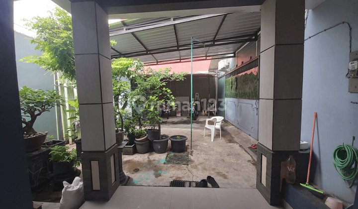 Rumah hitung tanah istimewa strategis di pusat kota Solo 10
