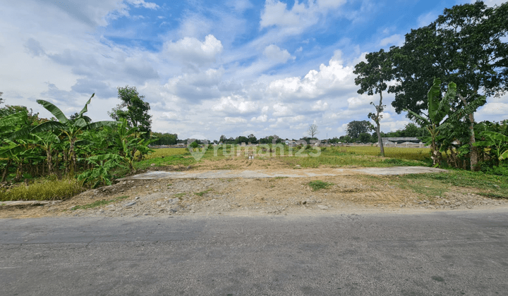 Tanah kering sudah urug di dekat Solo baru akses kontainer 1